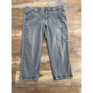 Eddie Bauer gray cargo capri pants 14